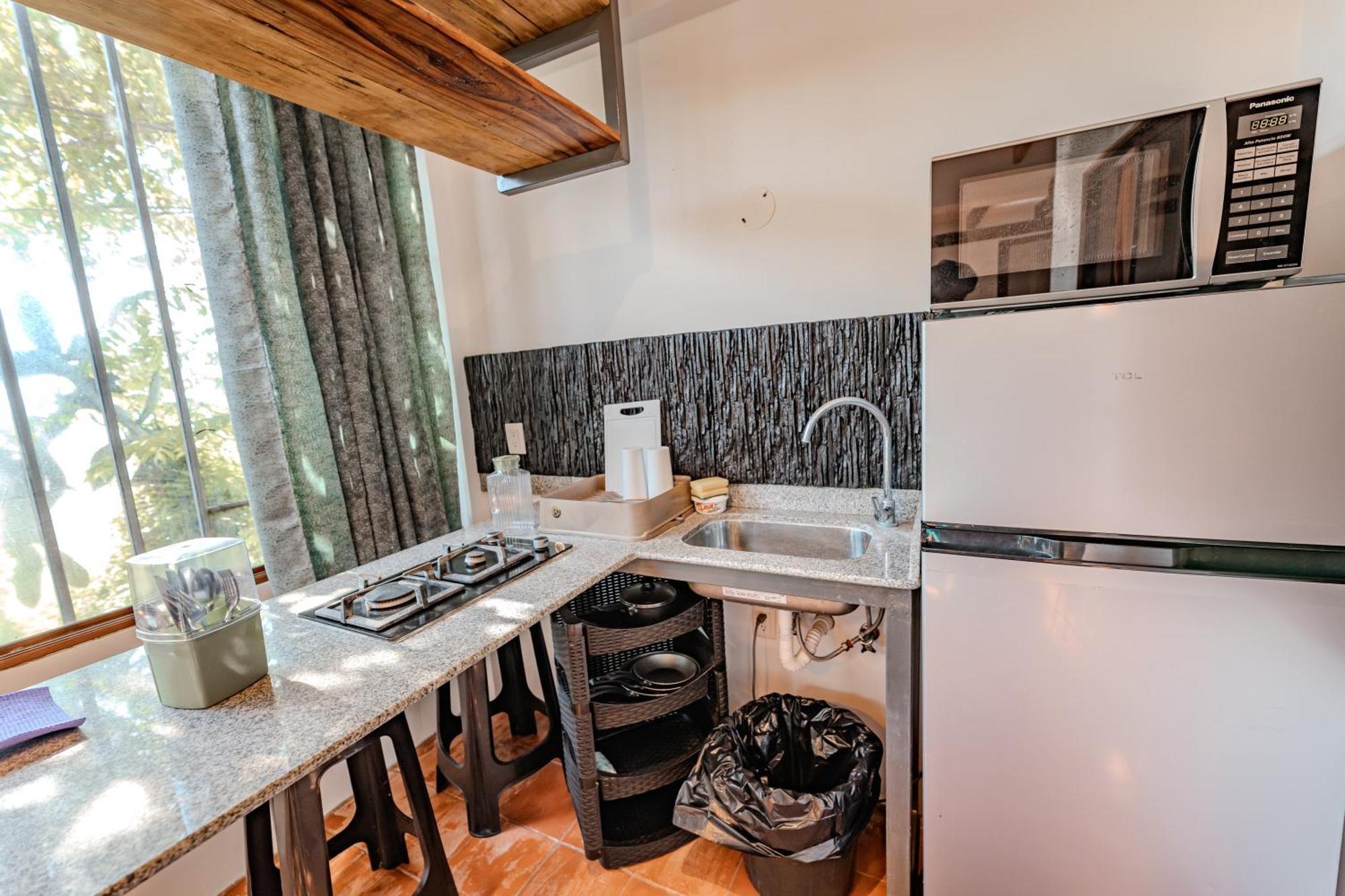 Hotel Nantu Hosteria Пуэрто-Лопес Экстерьер фото