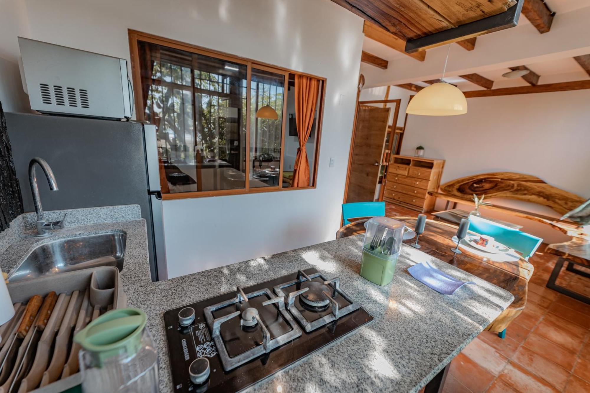 Hotel Nantu Hosteria Пуэрто-Лопес Экстерьер фото