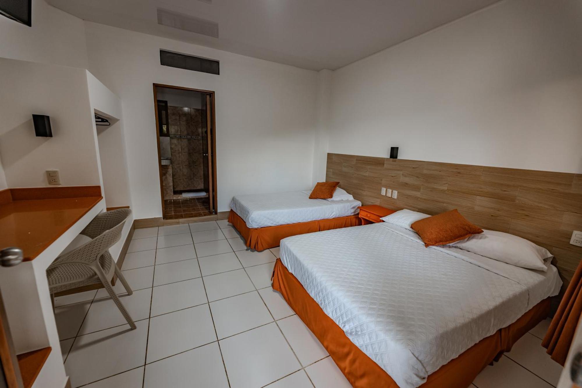 Hotel Nantu Hosteria Пуэрто-Лопес Экстерьер фото